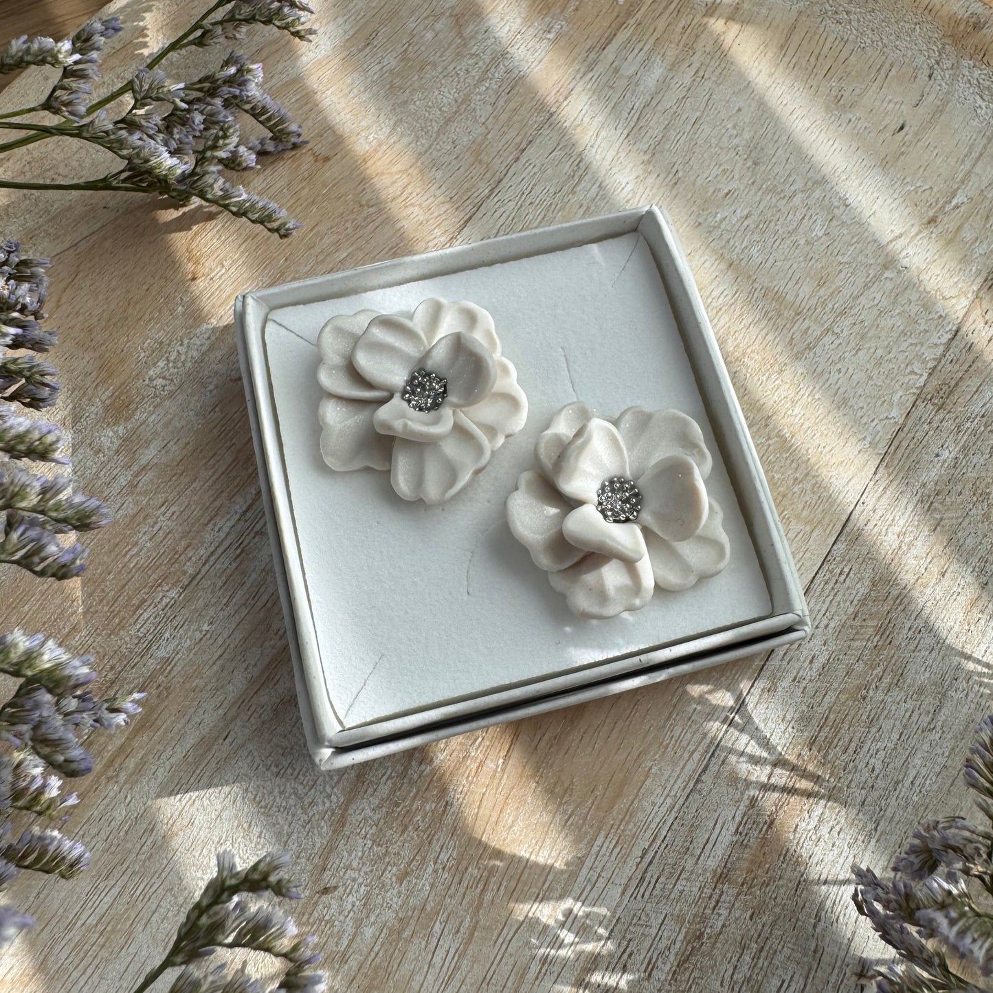 Moments Blossom-nappikorvakorut