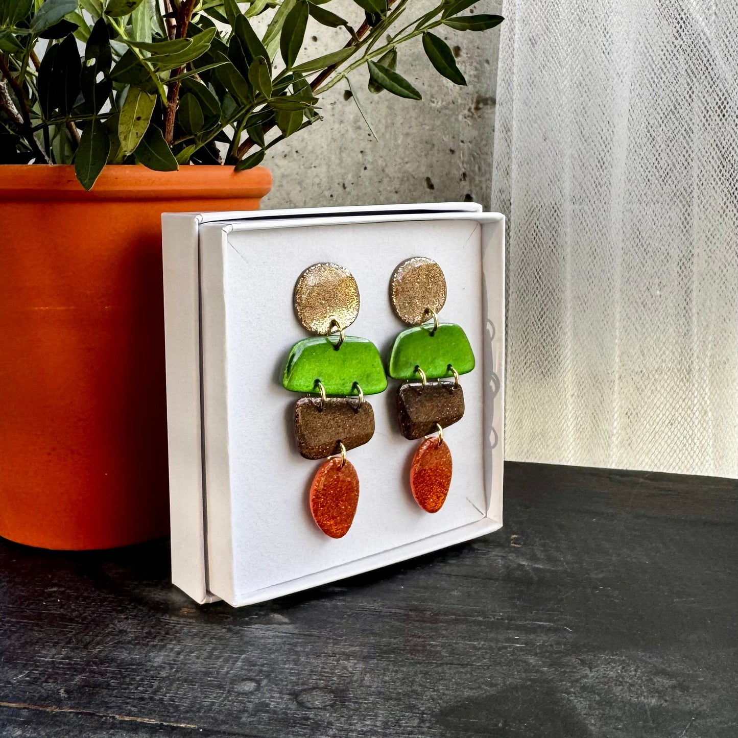 Polku -korvakorut ⎮ Eri värejä