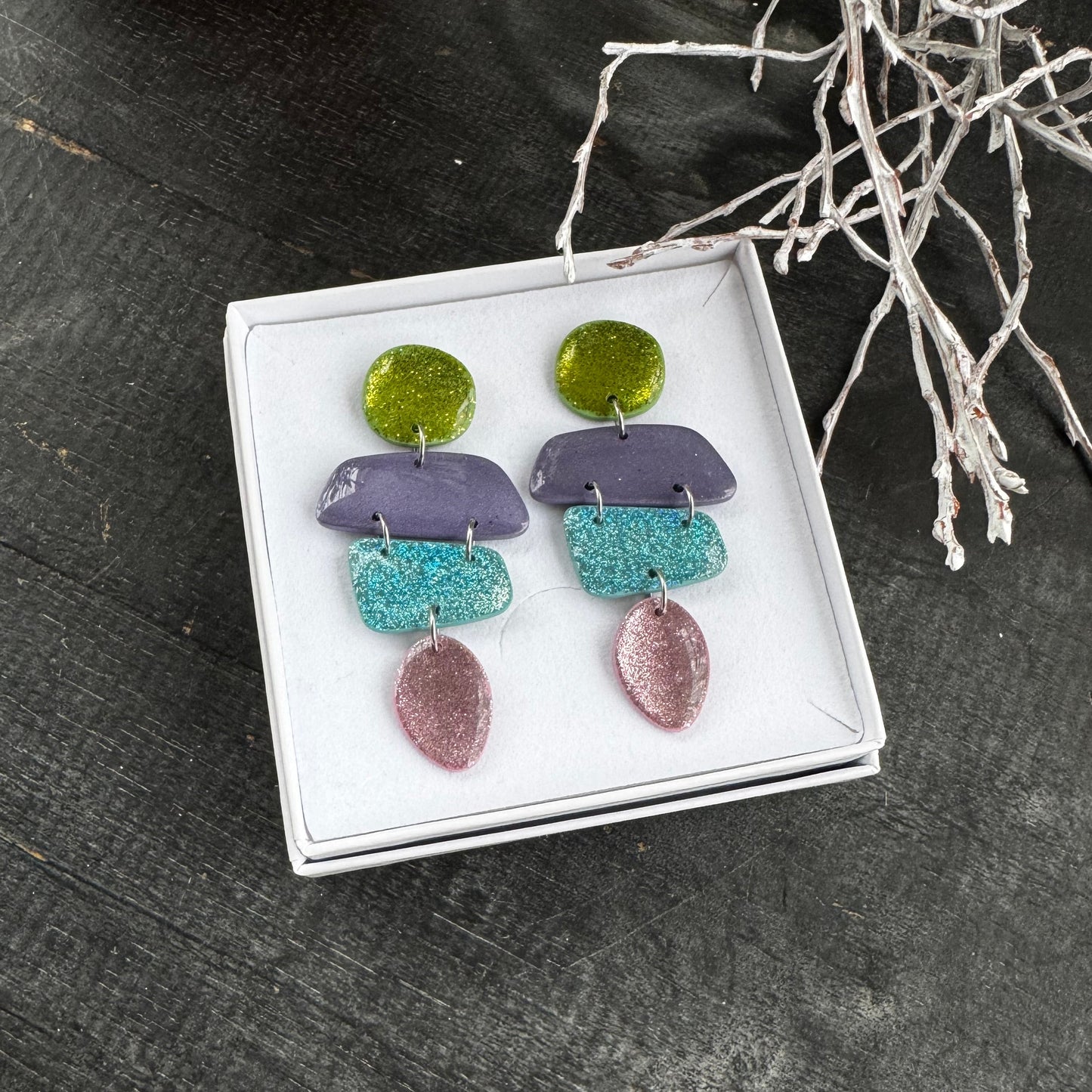 Polku -korvakorut ⎮ Eri värejä