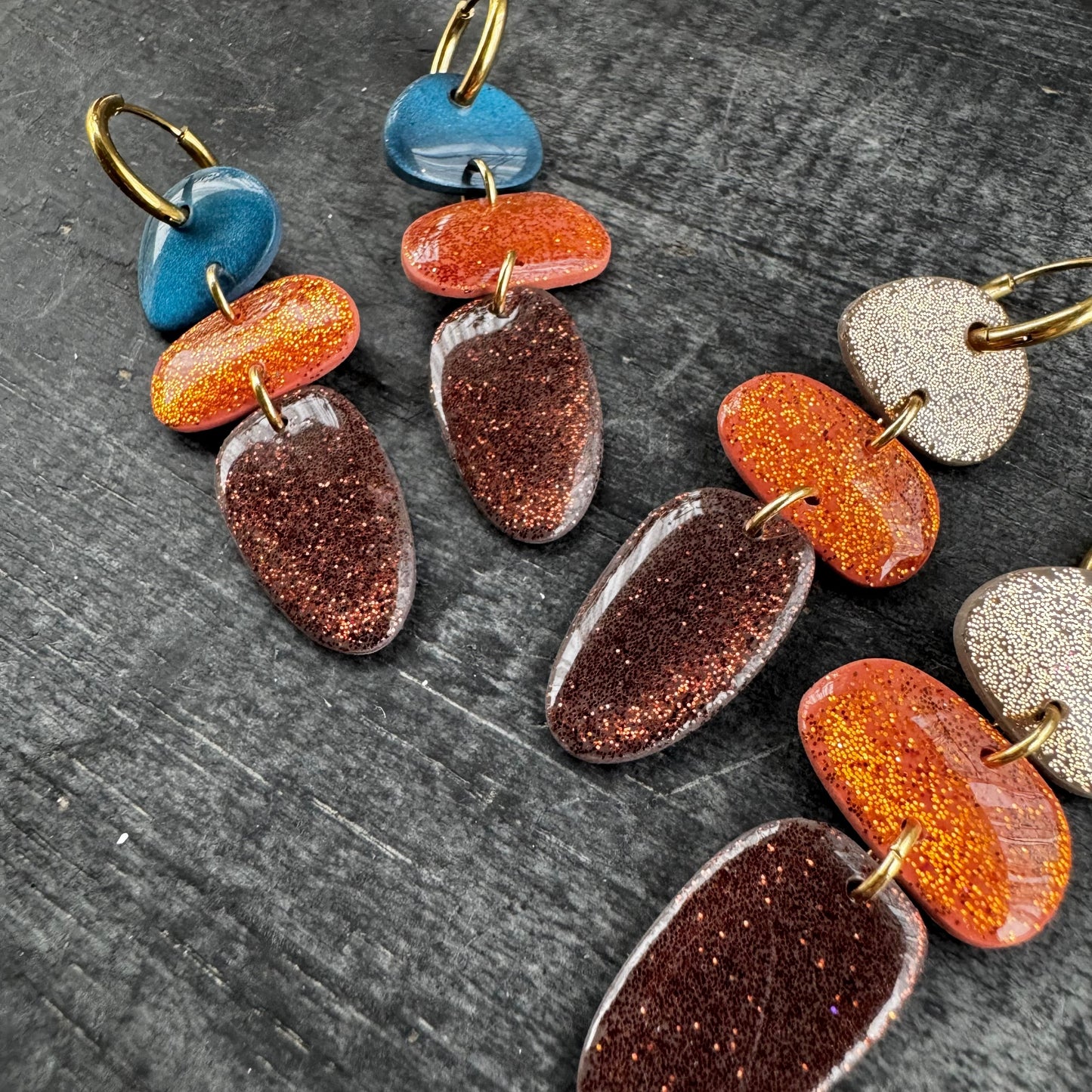 Polku -korvakorut ⎮ Eri värejä