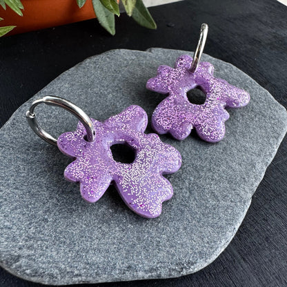 Retrokukka Glitter -korvakorut ⎮ Eri värejä