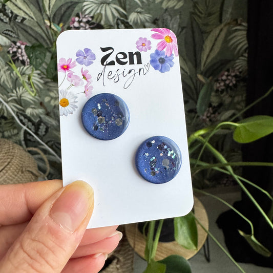 Maxi-nappikorvakorut