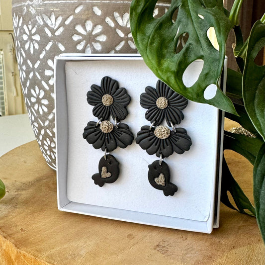 Kesäheinä -korvakorut