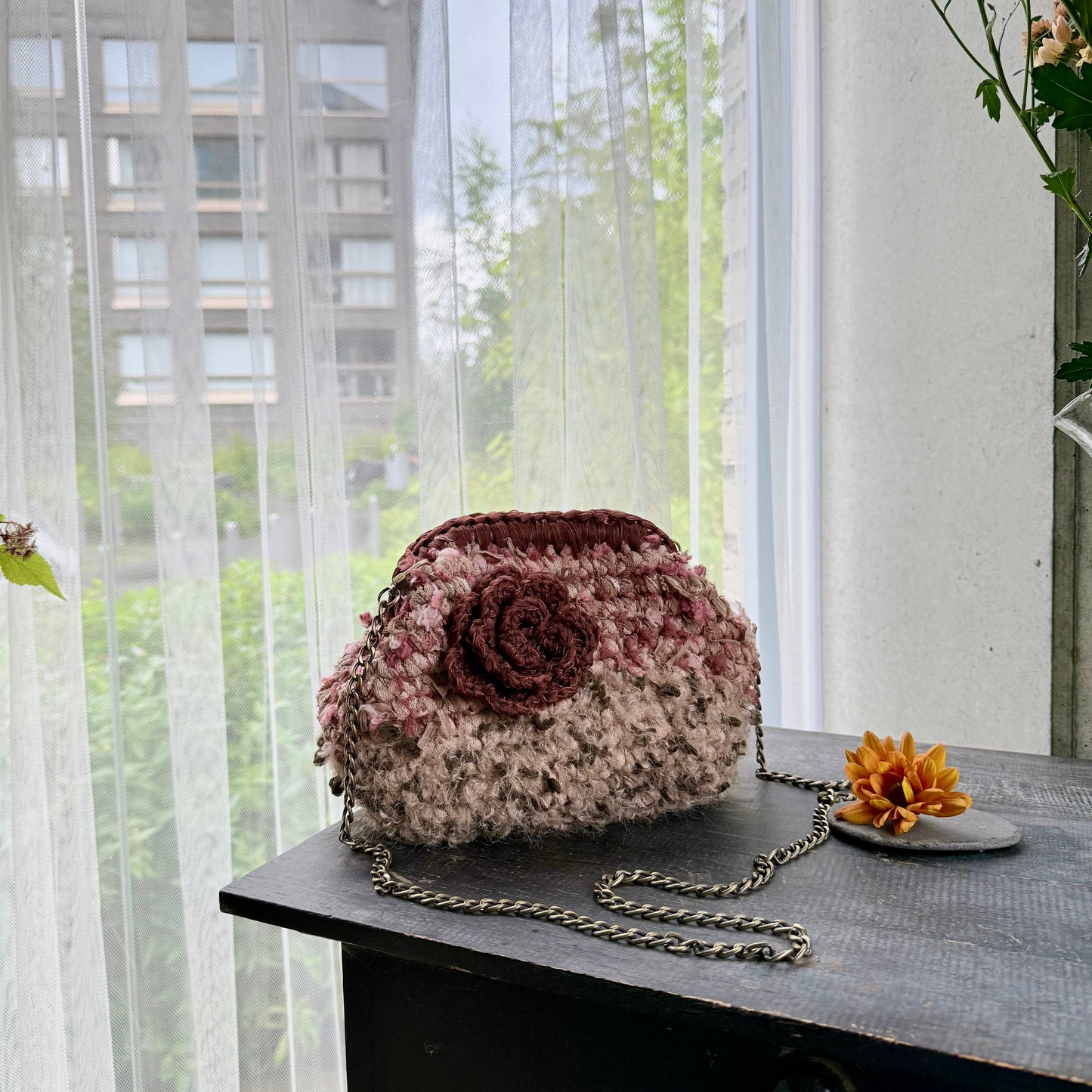 Kuuletko kanervien kuiskailun? -käsilaukku