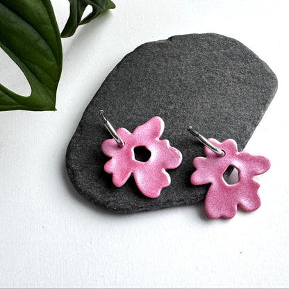 Retrokukka Glitter -korvakorut ⎮ Eri värejä